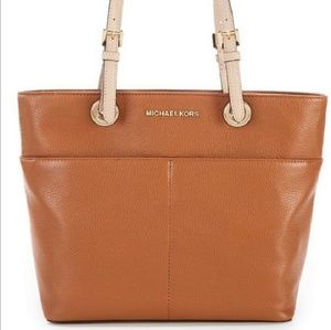 NEW MICHAEL Michael Kors Bedford Poket Tote